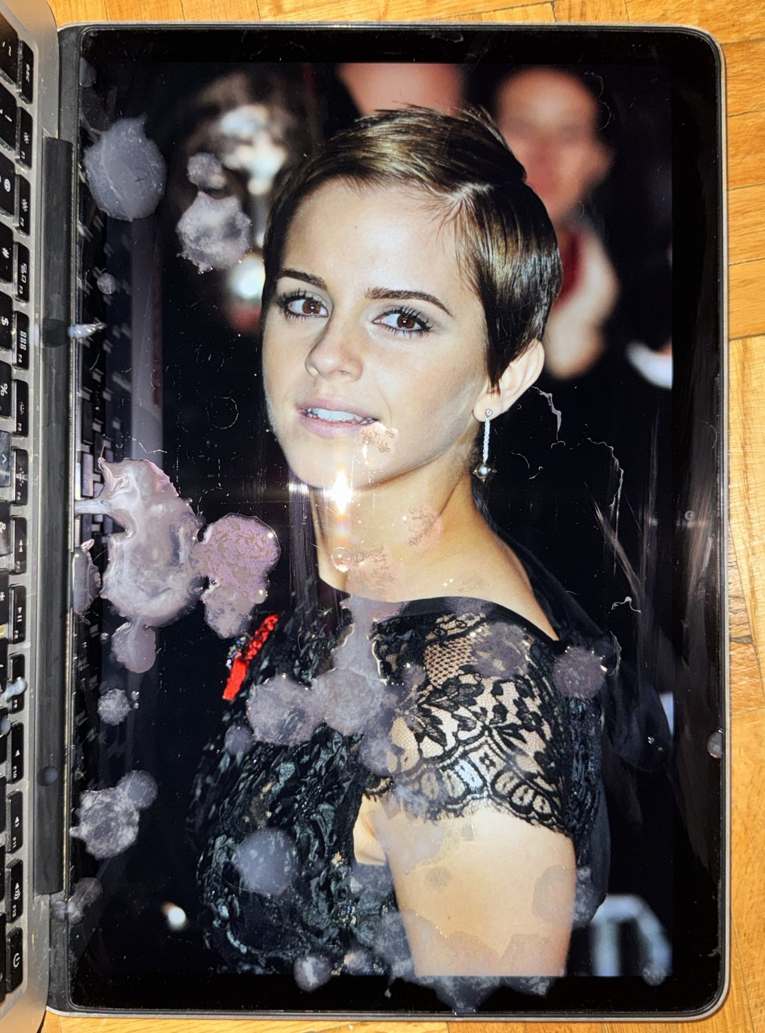 nuvxDnu9 Emma Watson Cum Tribute 058 02.jpg